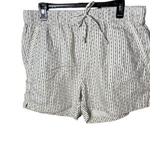 Old Navy Women’s Striped Design Shorts